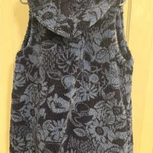 Koolaburra UGG floral Sherpa vest